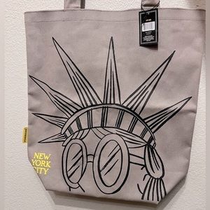 NYC Starbucks Tote super cute for Summer ☀️